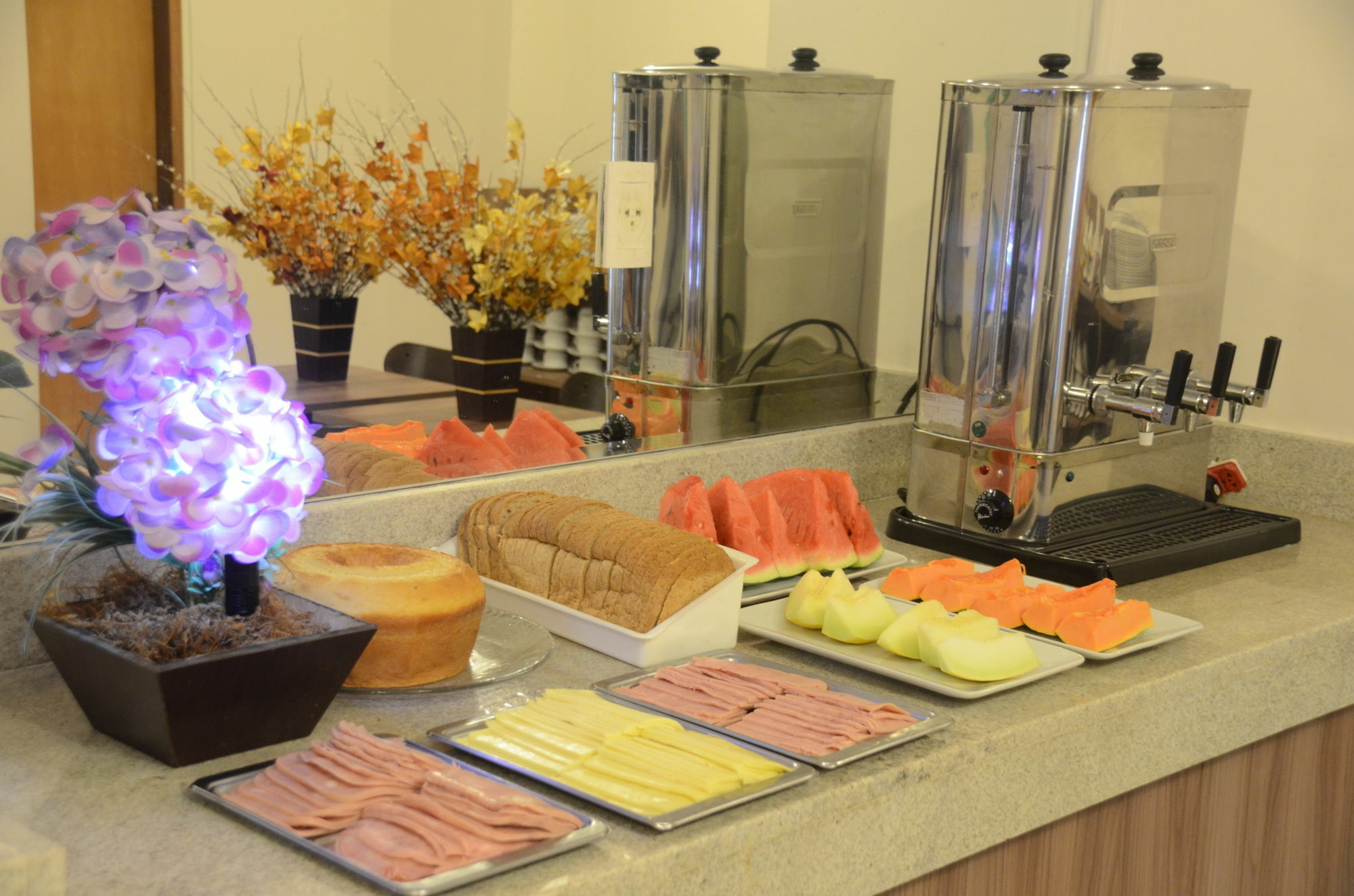 גויאניה M & A Hotel מראה חיצוני תמונה